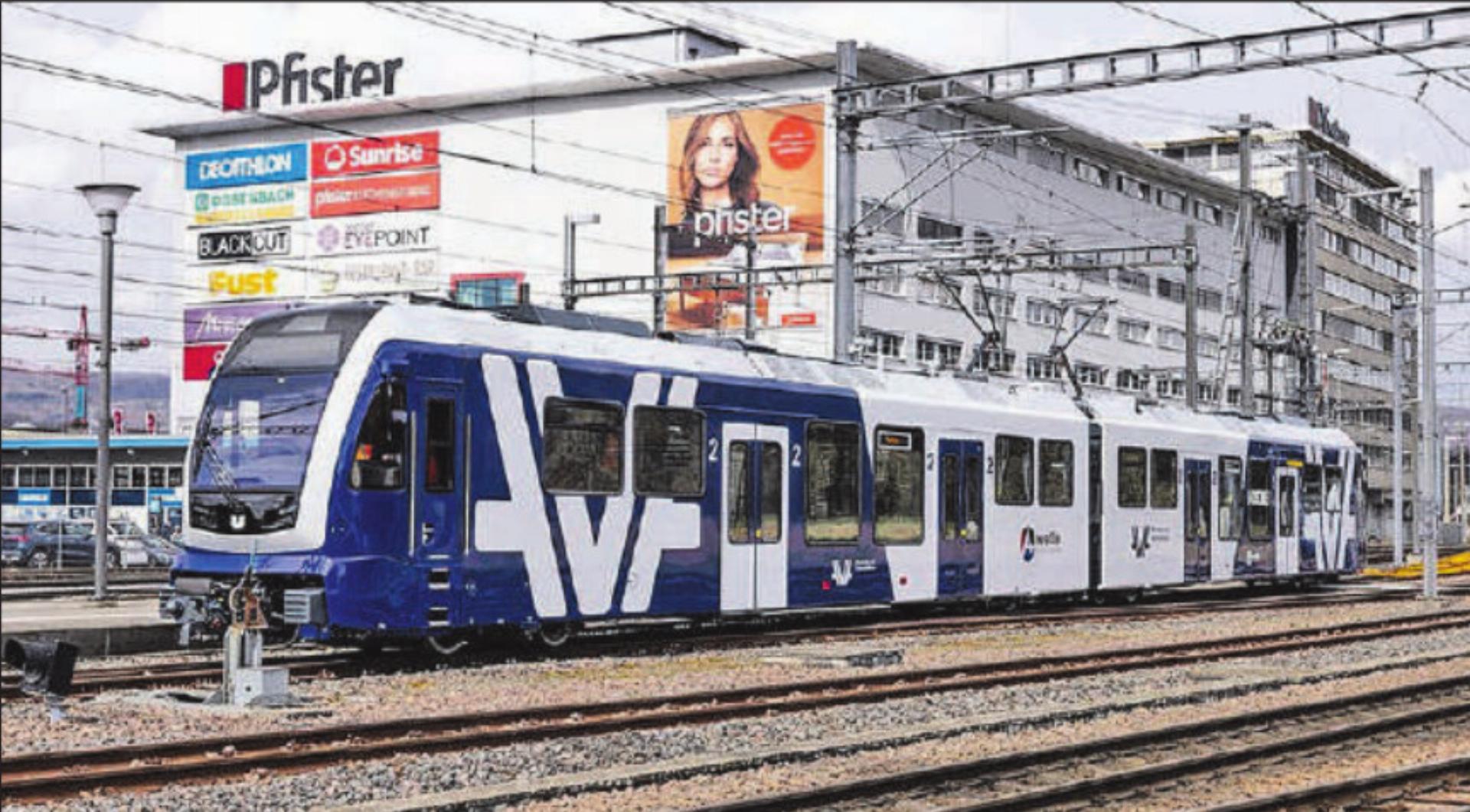 Ein Meilenstein war die Inbetriebnahme der fünf neuen Saphir-II Triebfahrzeuge der WSB. (Bild: zVg.) - Das Bild wird blockiert. – Möglicherweise durch einen aktiven Adblocker.