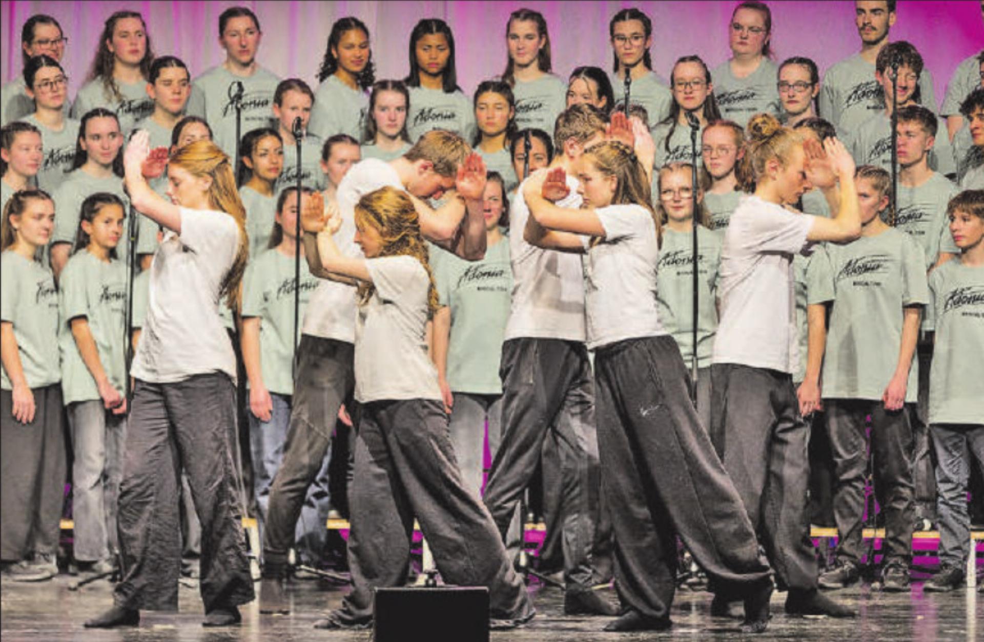 Tolle Tanzeinlagen: Das Musical von Adonia begeistert mit Gesang, Theater und Tanz auch im Saalbau Reinach. (Bild: zVg.) - Das Bild wird blockiert. – Möglicherweise durch einen aktiven Adblocker.