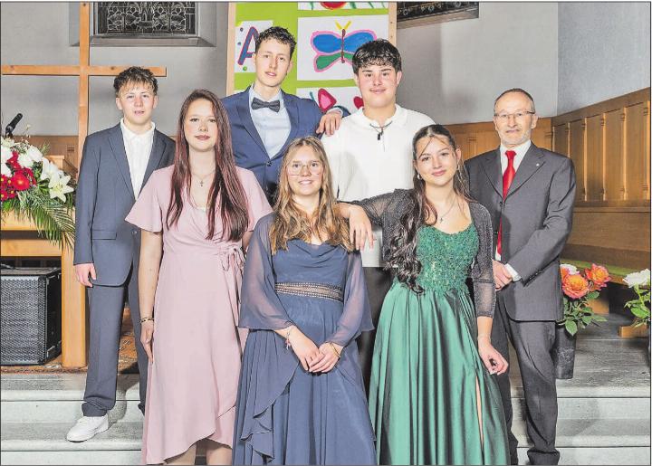 Diese sechs Jugendlichen sind ab jetzt mündige Kirchgemeindemitglieder. (Bild: zVg.)