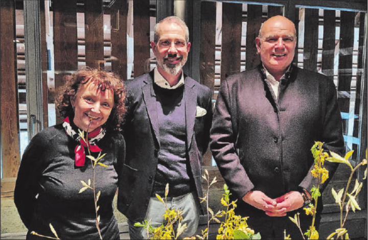 Sibylla Fischer und Direktor Dr. Marco Sigg vom Museum Aargau sorgten zusammen mit Grossratspräsident Urs Plüss für einen gelungenen Einstieg ins Museumsjahr. Sibylla Fischer und Direktor Dr. Marco Sigg vom Museum Aargau sorgten zusammen mit Grossratspräsident Urs Plüss für einen gelungenen Einstieg ins Museumsjahr.