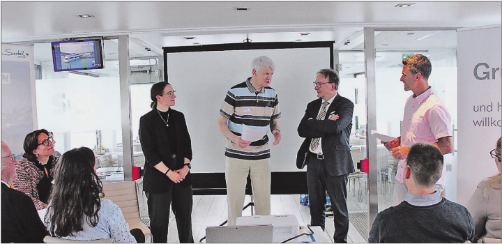 Spannende Gesprächsrunde mit Romy Bacher, Ulrich Steinmann und Martin Kaufmann. Moderiert von Adrian Remund (Bild: Graziella Jämsä)