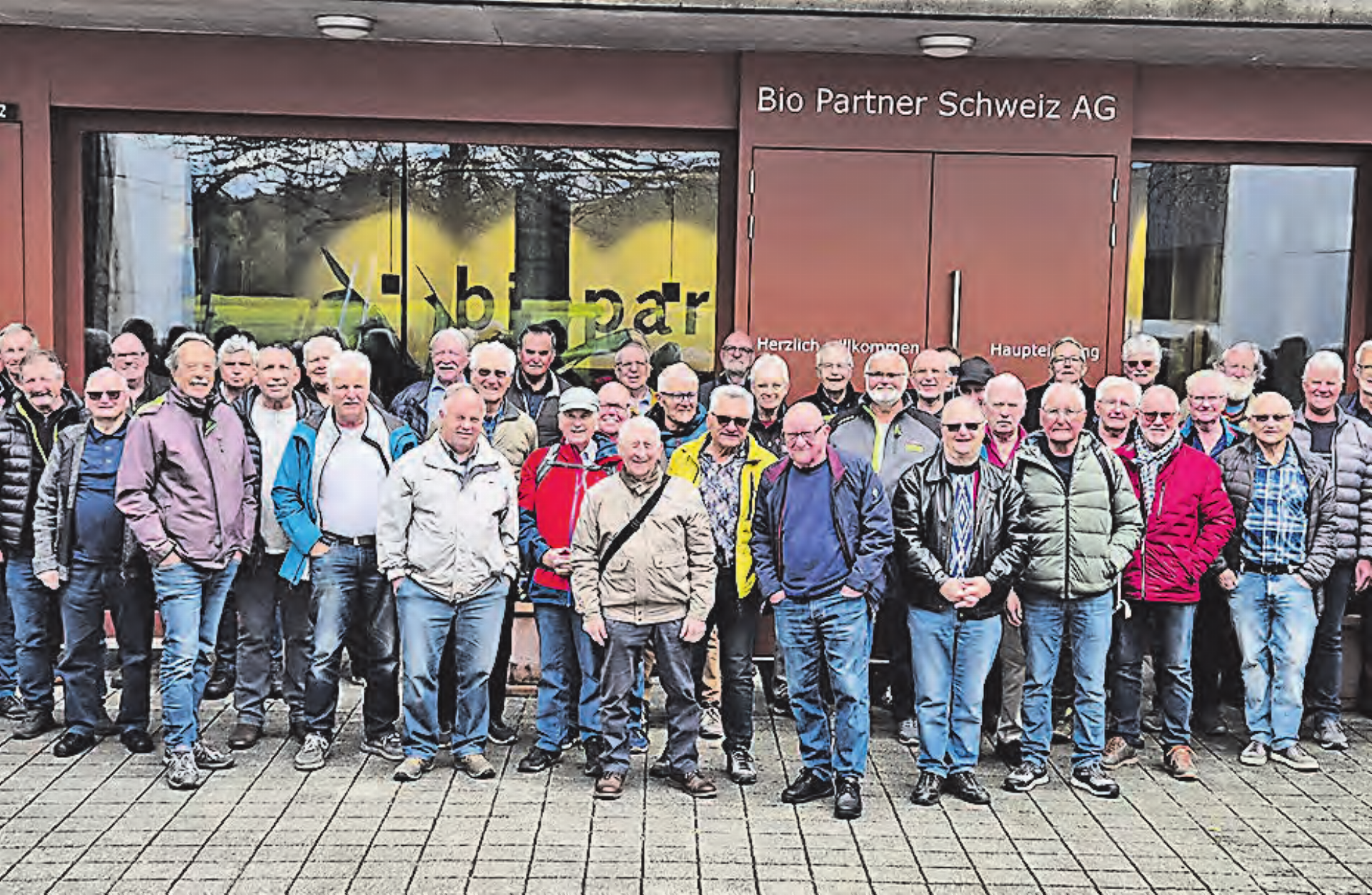 In die Geheimnisse der Natur wurde der Männerstamm Seon bei der Biopartner AG eingeweiht. (Bild: zVg.) - Das Bild wird blockiert. – Möglicherweise durch einen aktiven Adblocker.