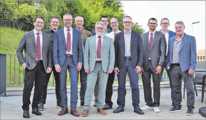 Der gesamte neue Verwaltungsrat inkl. der Geschäftsleitung (ohne Thomas Brechbühl) für die Amtsperiode 2026 – 2030 v.l.n.r: Matthias Räber, Stefan Kolb, Roger Stenz, Jörg Stalder, Jürg Rubin, Philipp Härri, Matthias Härry, René Soland, Philipp Urech, Daniel Sommerhalder. (Bild: Dominique Rubin)