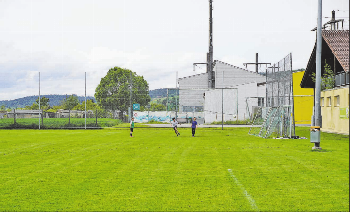 Wird auch ausserhalb der Trainingszeiten rege genutzt: Die Sportanlage Moos muss saniert werden. (Bild: Melanie Köchli) Wird auch ausserhalb der Trainingszeiten rege genutzt: Die Sportanlage Moos muss saniert werden. (Bild: Melanie Köchli)