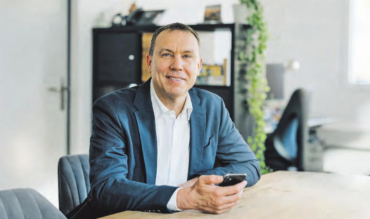 Sascha Lang, Vorsitzender der Geschäftsleitung Stiftung Wendepunkt, ist dankbar für die Ergebnisse des Jahres 2025 und zeigt sich für die Zukunft zuversichtlich. (Bilder: zVg./Phil Wenger)