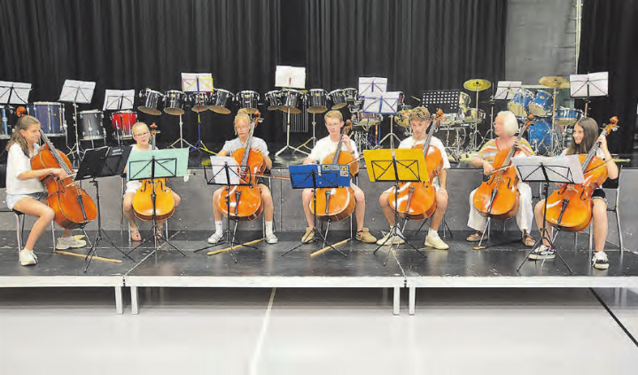 Der Celloclub mit einem ABBA-Hit. (Bild: zVg.)