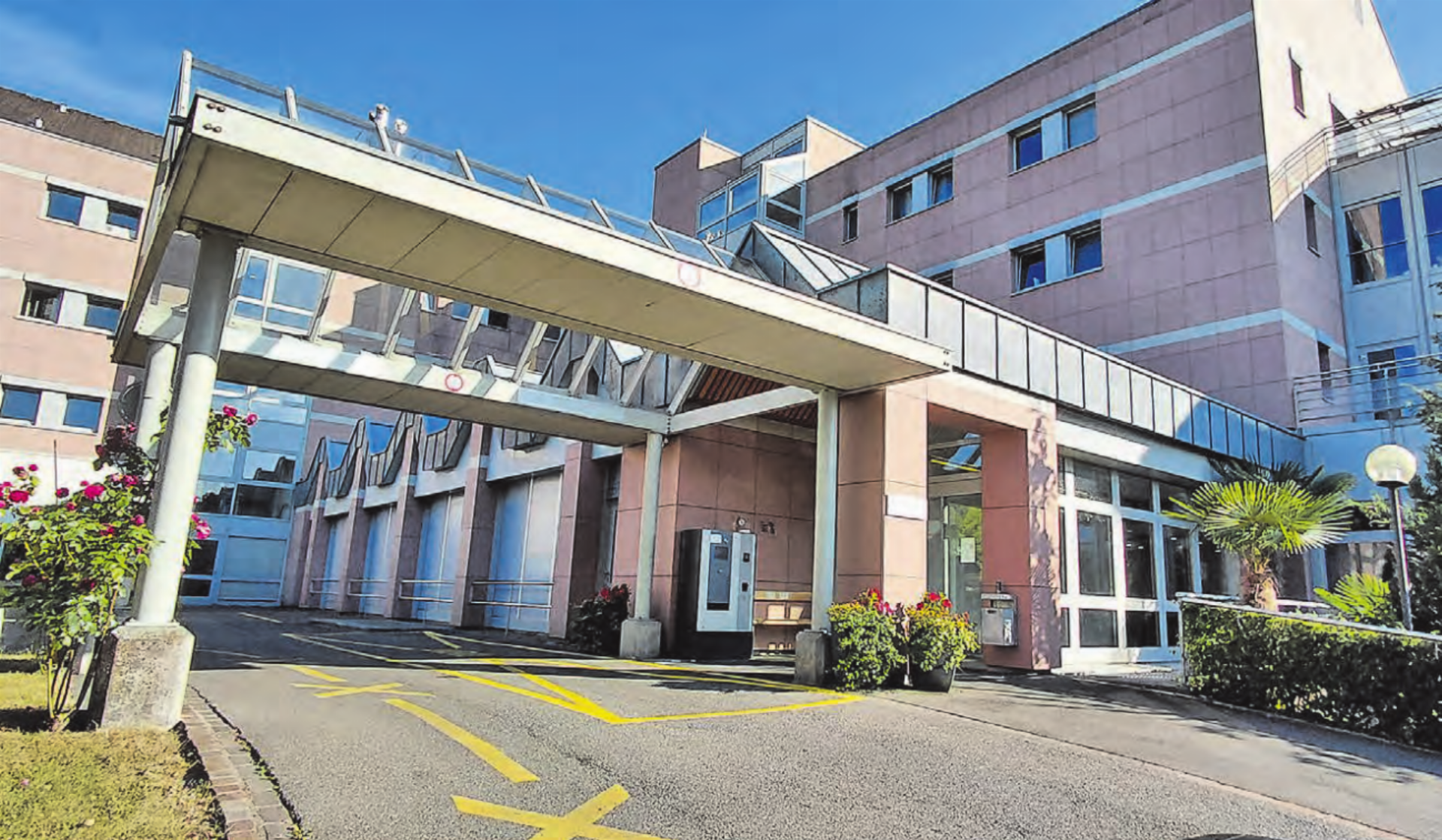 Löst Emotionen aus: Das Asana Spital Menziken soll teilweise geschlossen werden. (Bild: Roland Marti) - Das Bild wird blockiert. – Möglicherweise durch einen aktiven Adblocker.