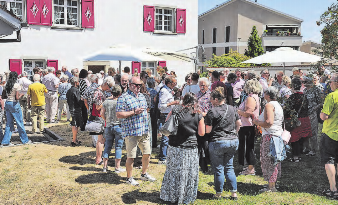 Apéro bei herrlichem Sonnenschein. Apéro bei herrlichem Sonnenschein.