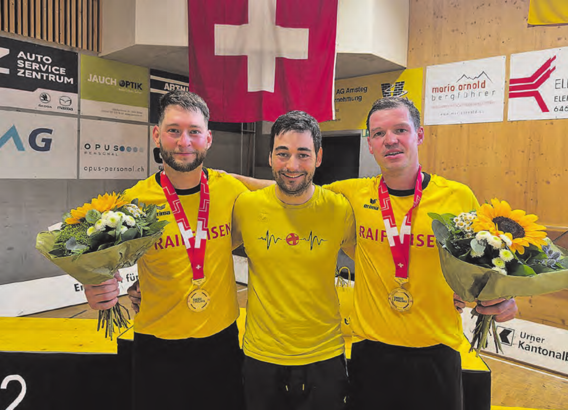 Die strahlenden Sieger aus Schöftland: (v.l.) Freddy Schenk, Jimmy Schenk (Coach), Michael Baumann. - Das Bild wird blockiert. – Möglicherweise durch einen aktiven Adblocker.