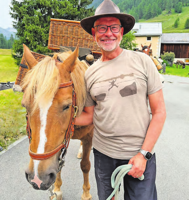 Toni Bättig erfüllt sich einen Herzenswunsch, unterwegs auf den alten Säumerpfaden in den Alpen.