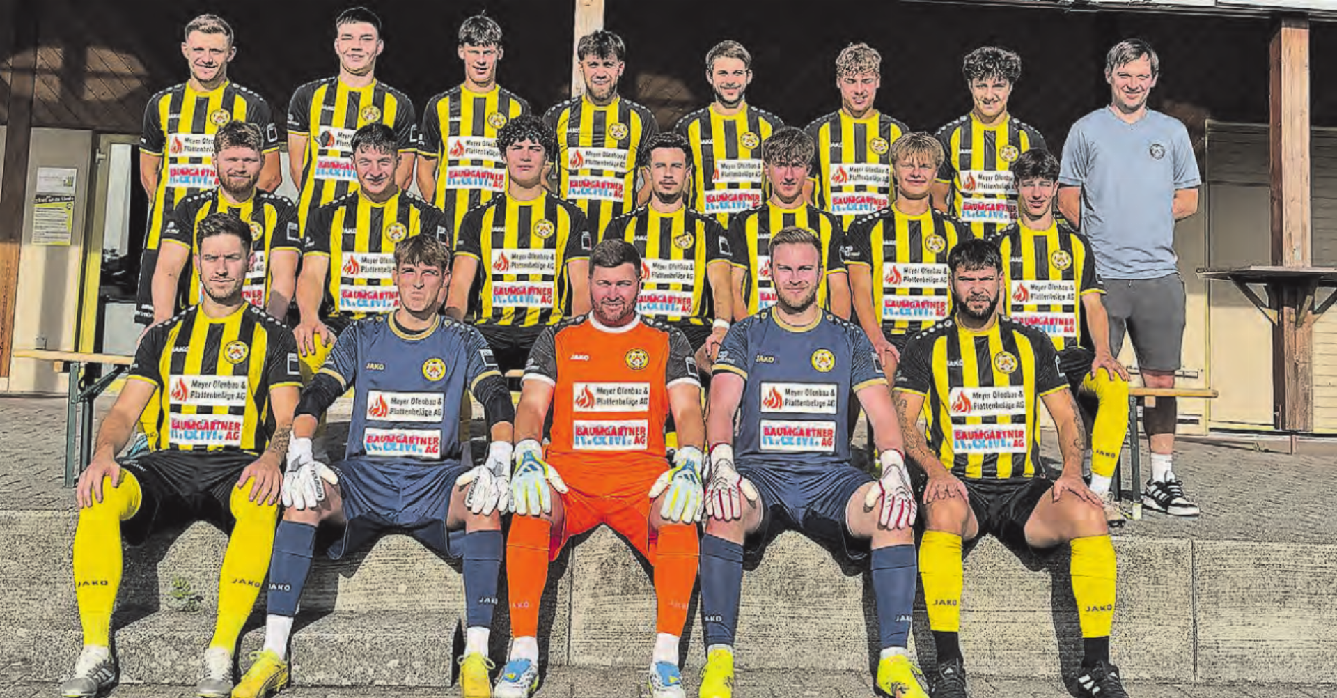 Der FC Gunzwil startet mit neuer Besetzung in die Saison. Hinten v.l.: Dario Bucher, Nino Schumacher, Janis Imbach, Raffael Furrer, Elia Ramundo, Leandro Biasco, Ramon Stirnimann, Dany Bolliger (Trainer). Mitte v.l.: Benjamin Isler, Sandro Koch, Luca Süess, Rafael Borges Lopes, Dustin Gerber, Paco Imbach, Gian Klauser. Vorne v.l.: Marco Rogger, Fabrice Bieler, Samuel Blättler, Rafael Süess, Jan Dätwyler. (Bild: zVg.) - Das Bild wird blockiert. – Möglicherweise durch einen aktiven Adblocker.