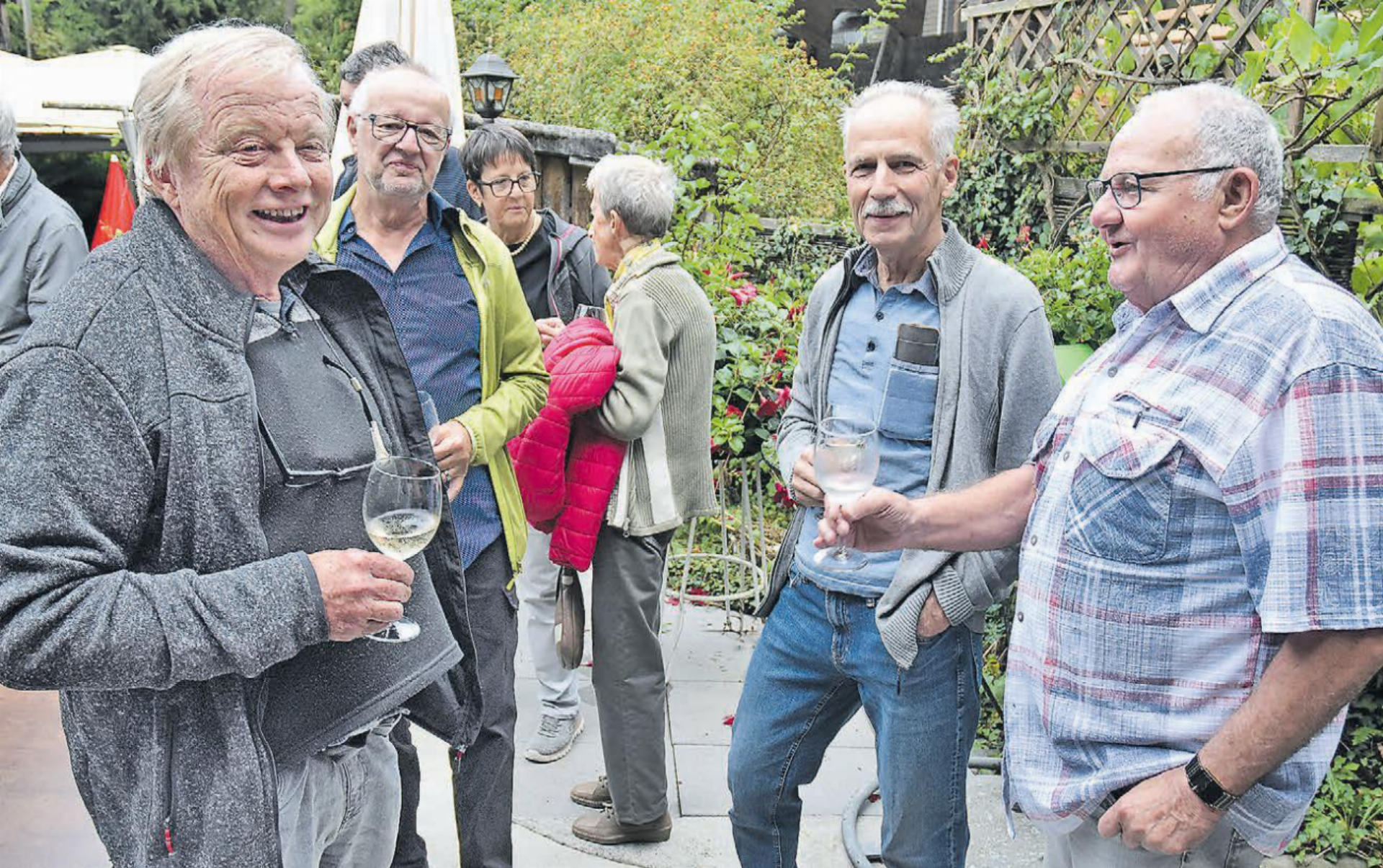 Der Apéro vor Jahresrückblick und Nachtessen im Uerkesaal vom Gasthaus Moosersagi erfreute sich grosser Beliebtheit. - Das Bild wird blockiert. – Möglicherweise durch einen aktiven Adblocker.