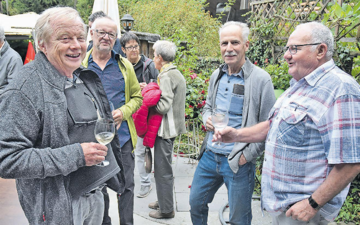 Der Apéro vor Jahresrückblick und Nachtessen im Uerkesaal vom Gasthaus Moosersagi erfreute sich grosser Beliebtheit.