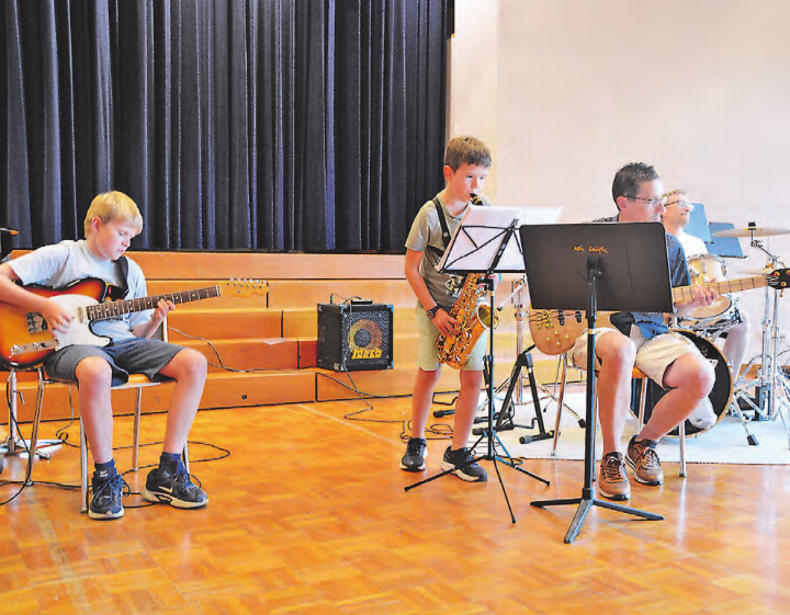 Die Hauri-Band in Action am Familienkonzert. (Bild: zVg.)