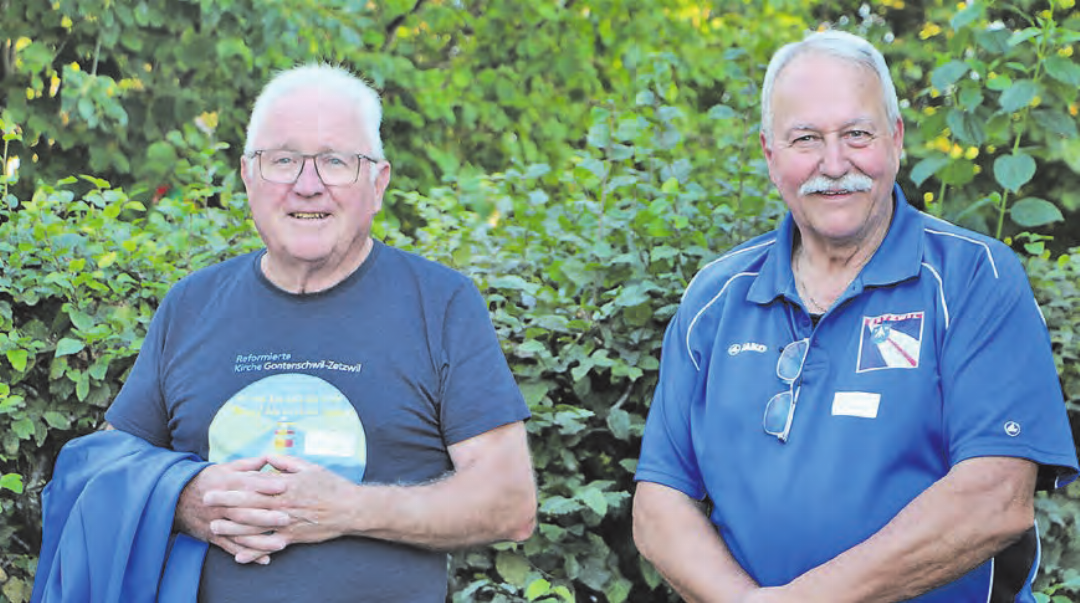 Anton Graber, Vizepräsident der reformierten Kirche Gontenschwil-Zetz wil und Walter Voramwald, Präsident der Schützengesellschaft Zetzwil wussten einige Anekdoten über das Dorf zu berichten. Anton Graber, Vizepräsident der reformierten Kirche Gontenschwil-Zetz wil und Walter Voramwald, Präsident der Schützengesellschaft Zetzwil wussten einige Anekdoten über das Dorf zu berichten.