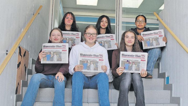 Was im Wynentaler steht, das haben die Jugendlichen in dieser Woche genau unter die Lupe genommen. (Bild: Graziella Jämsä) Was im Wynentaler steht, das haben die Jugendlichen in dieser Woche genau unter die Lupe genommen. (Bild: Graziella Jämsä)