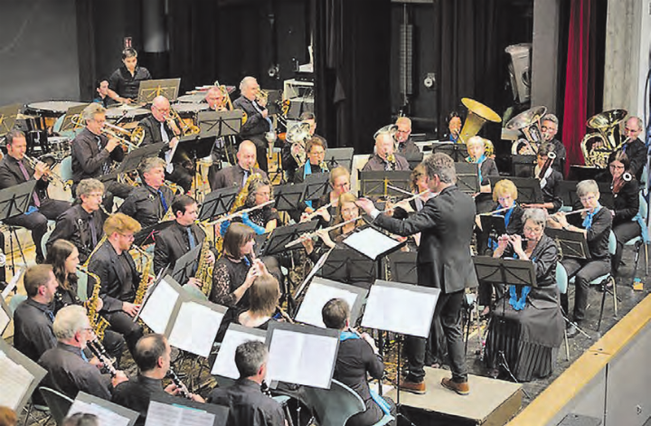 Das musiXmaX-Orchester beim Konzert 2025 in Niederlenz. (Bild: zVg.)