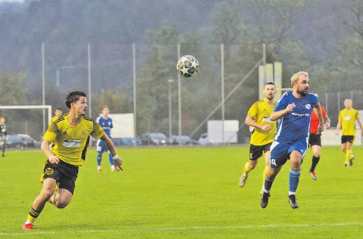 Vergeblicher Kampf bis zum Schluss: Der FC Gränichen (in Gelb) blieb gegen Rupperswil ohne Punkte. (Bild: Roland Jaus)
